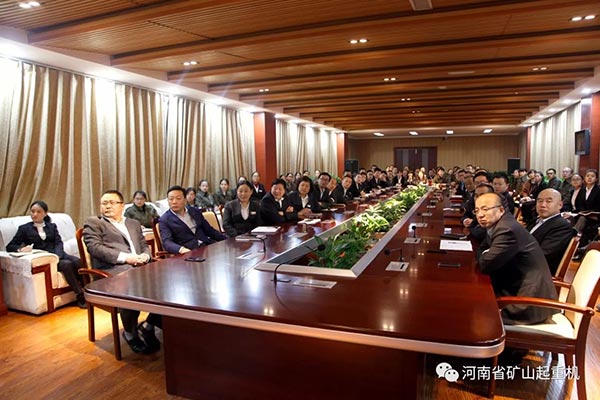 Watch 19th CPC National Congress Opening Ceremony.jpg